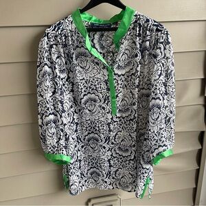 Susan Graver Top Womens 3X Navy Blue‎ Green Trim Floral Chiffon Sheer Blouse